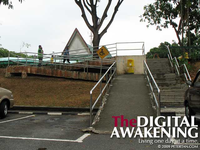 Steep ramp at Ayer Keroh RSA