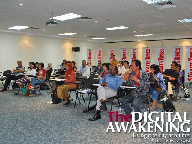 NST Writing Blogs Workshop participants