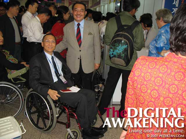 Peter Tan with Prof. Akiie Ninomiya, Chief Advisor of APCD at KINTEX